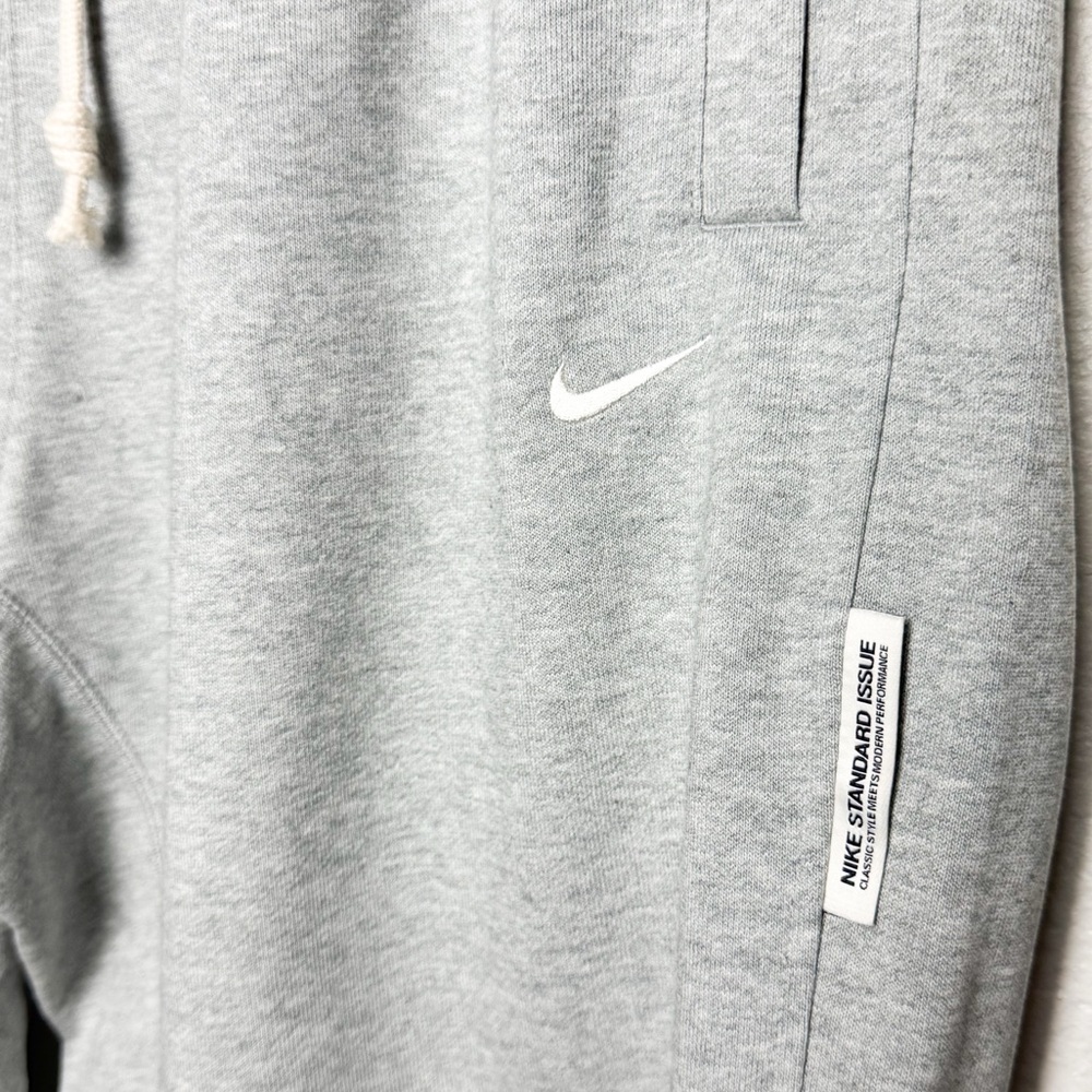 Nike Dri-FIT Standard Issue Joggers Pants Gray Mens Size XL - Picture 6 of 16